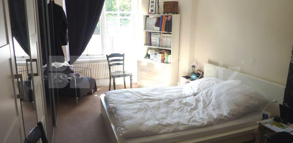 			NEW INSTRUCTION!, 2 Bedroom, 1 bath, 1 reception Flat			 Garden Road, ST JOHNS WOOD